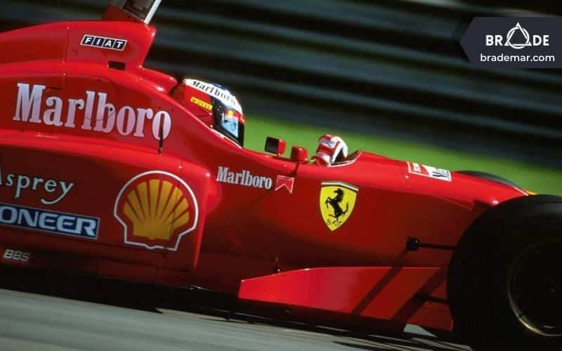 Logo của thương hiệu Marlboro trên xe đua của Ferrari