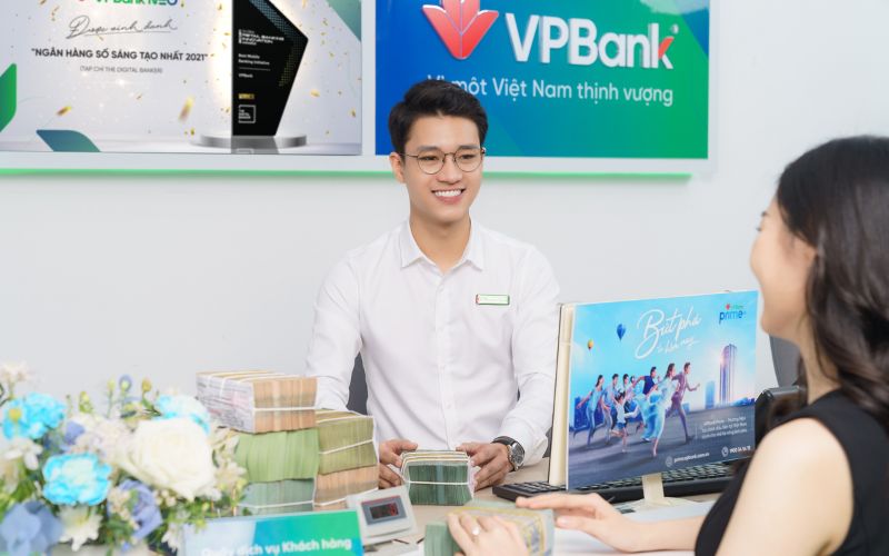 Phân tích mô hình SWOT của VPBank